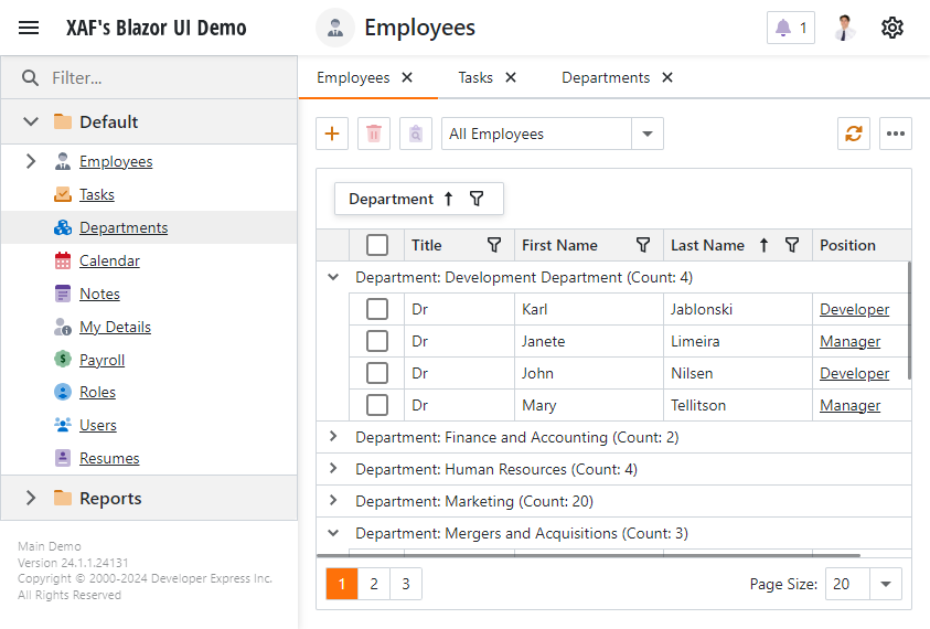 XAF ASP.NET Core Blazor Tabbed View, DevExpress