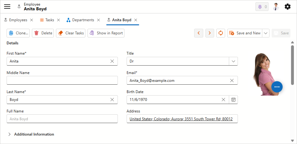 Application with collapsed navigation panel